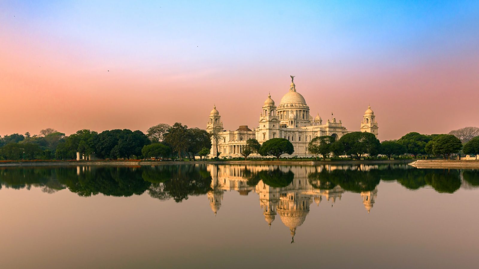 Landscape,View,Of,The,Victoria,Memorial,,,A,Large,Marble