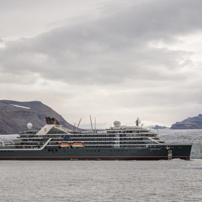 SEA_VEN_Arctic_Aug_11_22_DF_glacier-141