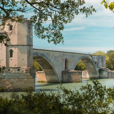 avignon brug